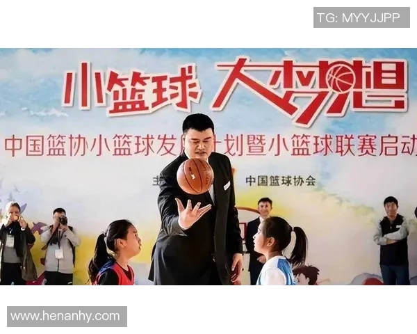 姚明在关键时刻差点绝杀对手引发全场沸腾的精彩瞬间回顾