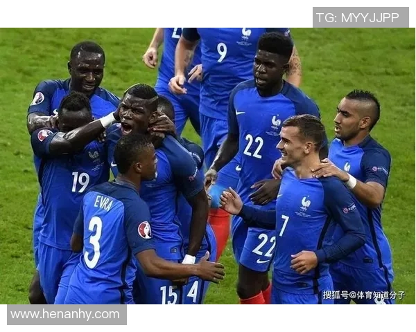 全球足球明星黑人名单及其辉煌成就与影响力解析 全球足球明星黑人名单及其辉煌成就与影响力解析