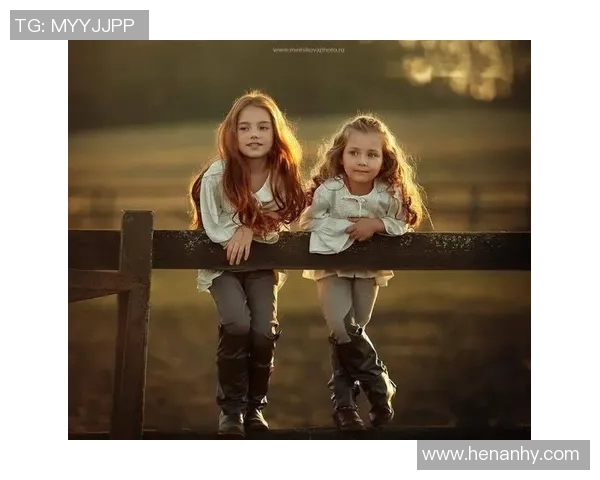 足球明星温馨瞬间抱娃高清图片分享展现亲子时光的幸福与快乐